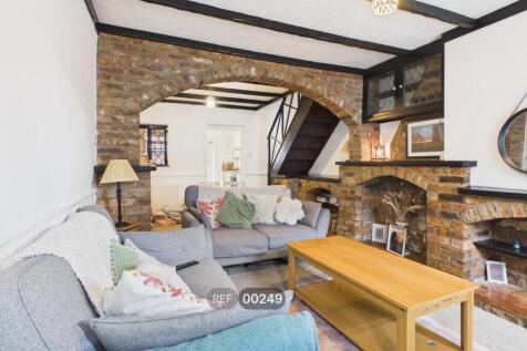 Living room/dining room