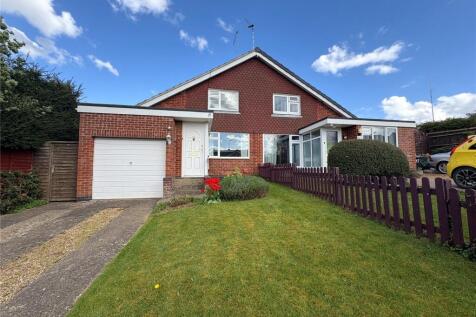 Northampton, NN7 - property photo