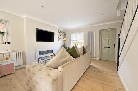 Open-plan Lounge/Kitchen/Diner