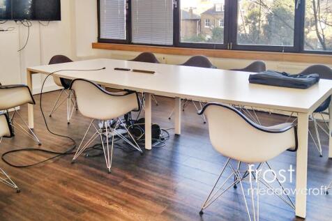 Oxford  Cambridge Hse Upper Richmond Rd SW15 Off