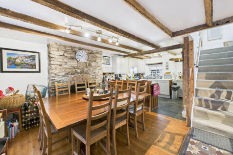 CAM05627G0-PR0022-STILL002