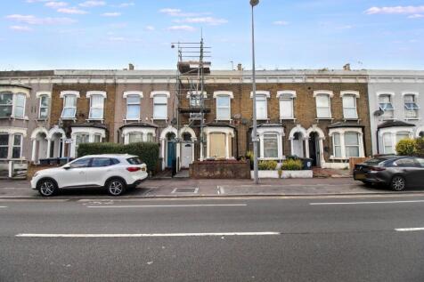 Ground Floor Flat, 393 High Road, London E11 4JT
