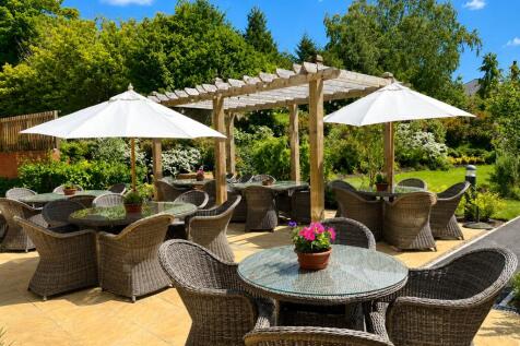 Joules Place, Market Drayton - Gardens