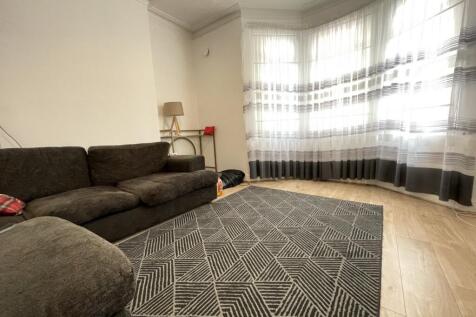 Click to visit Rightmove listing