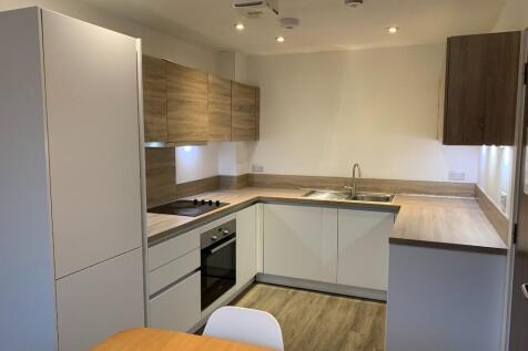 40 Moss Lane West, Manchester, M15 5PD photo 3