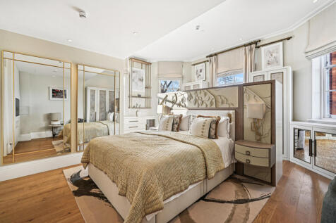 Principle Bedroom