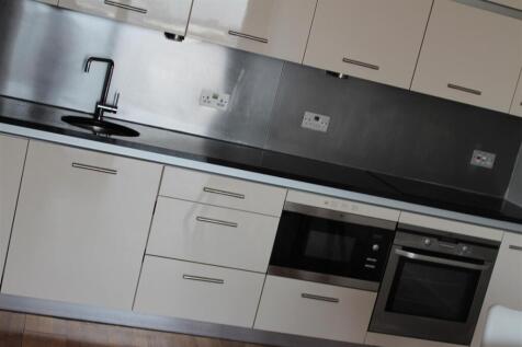 City Lofts 94 The Quays Salford Quays photo 4
