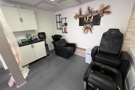 Prime Class E Retail Unit, Adnitt Road, NN1 photo 4
