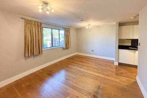 Dolphin Yard, Hertford, SG14 photo 3