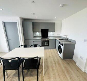 Regent Plaza Block C, 84 Oldfield Road, Salford, M5 photo 3