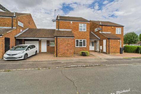 CAM02773G0-PR0349-STILL018