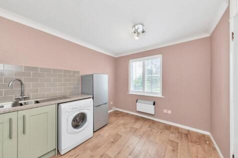 The Brambles, St Ives, Cambs, PE27 photo 4
