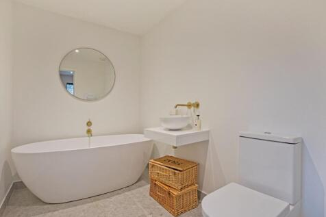 Bedroom Four En Suite