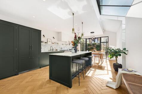4-bed terraced on Beltran Road, London, SW6, £10,500/mo