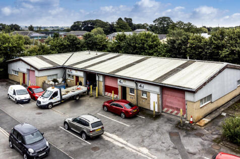 Commercial Property to rent Image 3