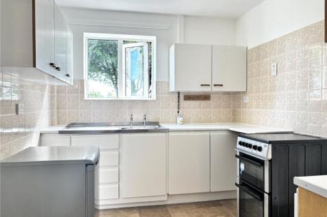 Yatesbury, Calne, Wiltshire, SN11 photo 4