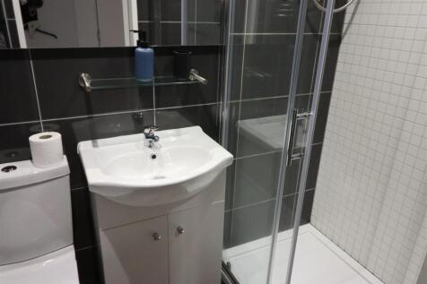 Bathroom.JPG