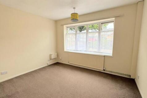 Lambourn Drive, Allestree, Derby photo 4