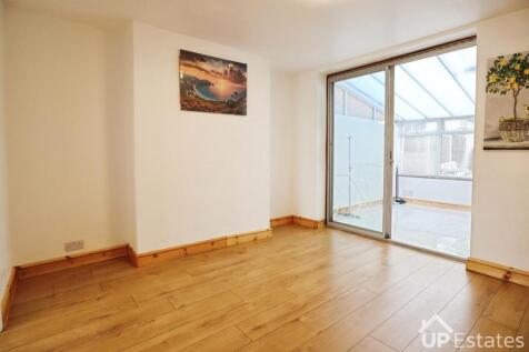 Brookford Avenue, Coventry photo 3
