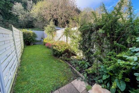 pleshey 75 garden