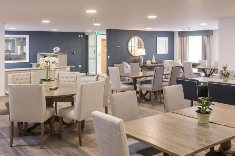 St. Ann Way, Gloucester, Gloucestershire, GL2 5GQ photo 3