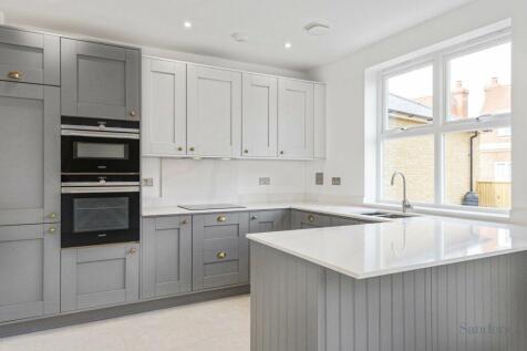 Lushington Drive, Hertfordshire, Barnet, EN4 photo 4