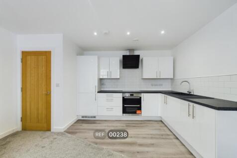 Kitchen &amp; Living area