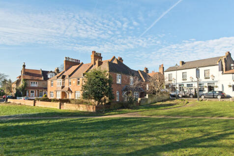 3 Strachen Place-Gr.