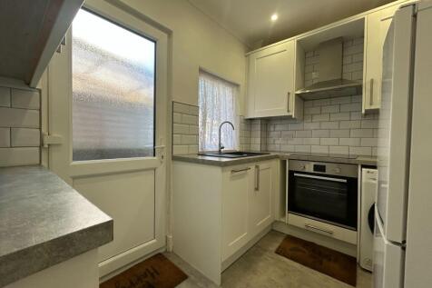Albert Road, Chatham photo 4