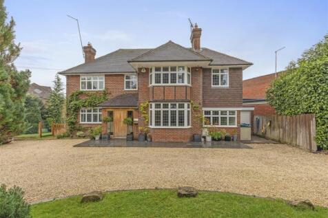 87 Hamilton Road, HP13 5BQ-23.jpg