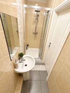Norwood Terrace, Hyde Park, Leeds, LS6 photo 4