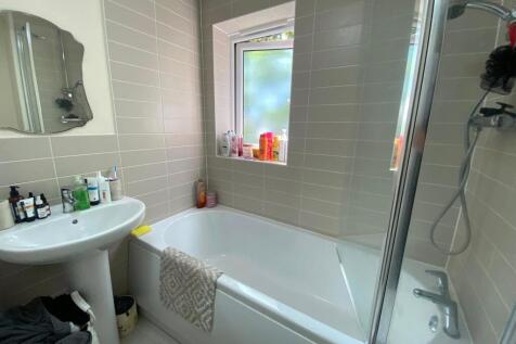 Jutland Avenue, Swindon, Wiltshire, SN2 photo 5