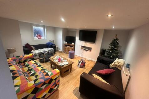 Estcourt Terrace, Headingley, Leeds, West Yorkshire, LS6 photo 2