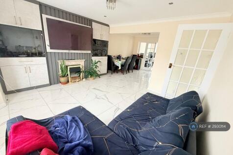 Castleview Road, Slough, SL3 photo 3