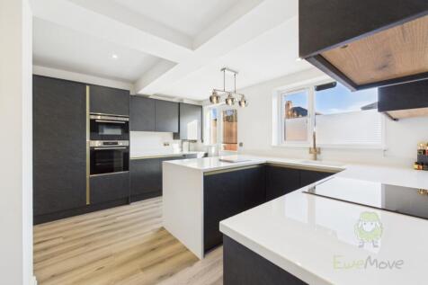 Kitchen - EweMove - 11a Normanby Road