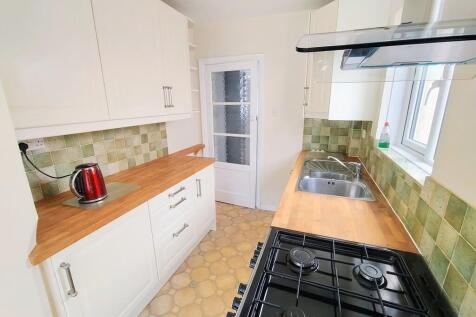 Windsor Avenue, Penn, Wolverhampton photo 5