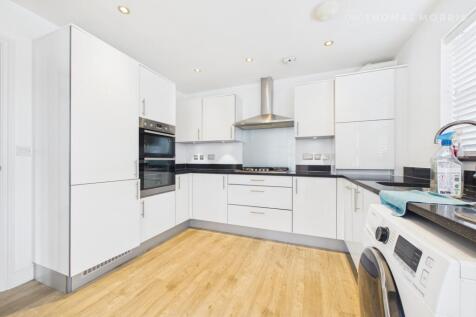 Frankel Way, Biggleswade, Bedfordshire, SG18 photo 4
