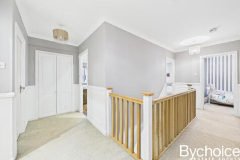 CAM05454G0-PR0070-STILL036