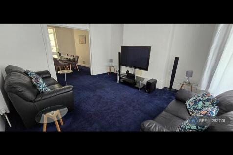 Ground Floor Tv Lounge - Oblique Seaview