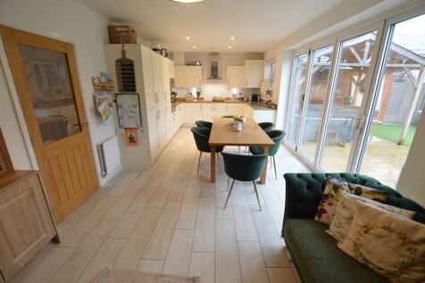 Kitchen / Diner