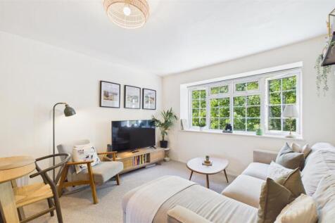 CAM04248G0-PR0148-STILL003.jpg