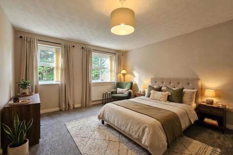 Dunmaston Avenue, Timperley, Altrincham photo 3