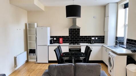 3 Bedroom Flat in NE6 5HN