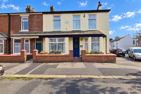 Fleetwood, FY7 - property photo
