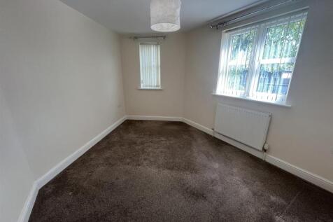 200 Coventry Road photo 4