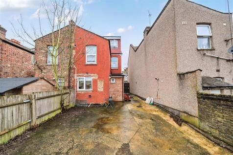 1409780-18-698c6b8ea6a9f.jpg