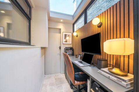 1 bed, 1 bath Flat in London - Photo 7