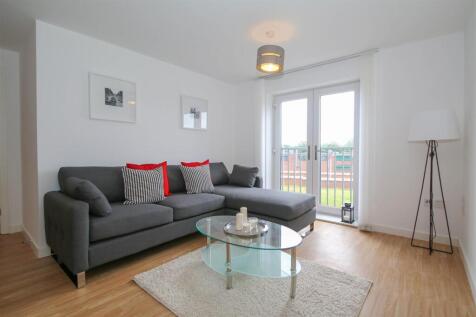 Ascend Properties are delighted to offer this fantastic two double bedroom, furnished apartment in one of the City's canal side developments, Quantum. Situated within a few minutes walk from Piccadill