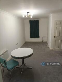 Royal Oak Passage, Huntingdon, PE29 photo 5