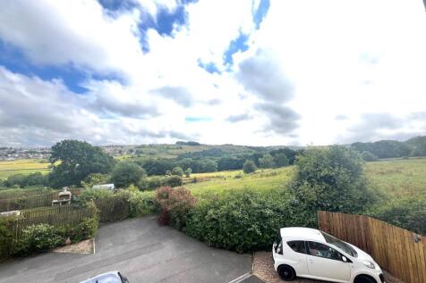 Low Whin Close, Keighley, BD22 photo 5